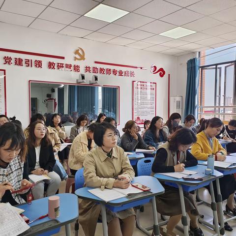 璞玉精琢烁新光 芳华待灼期未来——抚州市第二实验学校“青蓝工程”师徒结对汇报课