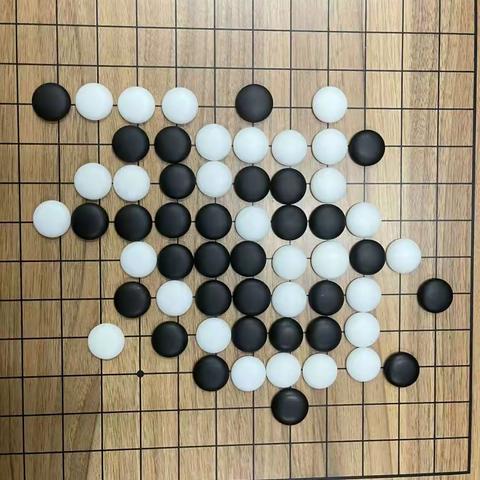 疏勒县第四小学一年级一班                           五子棋社团汇报