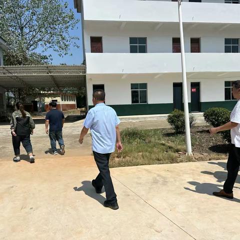 严查细检促规范，爱心午餐护成长 ——  免费午餐基金会及乐平市教体局联合检查组莅临后港镇义方小学指导工作 ‍ ‍