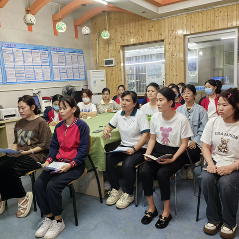 海口市美兰区万兴幼儿园博爱分园           三月集体教研---晨练活动