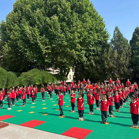 升旗仪式&安全小常识（防止异物卡喉、预防烫伤)