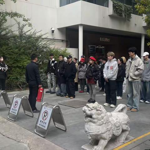 小寨路街道兴善社区联合开展“11.9消防宣传日”为主题消防安全演练活动