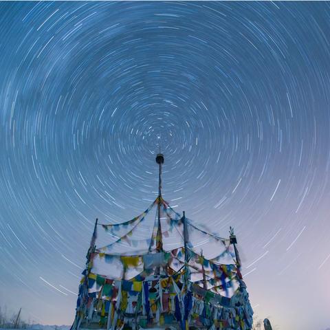 银河垂野,星轨入梦 ----昭苏原野星语
