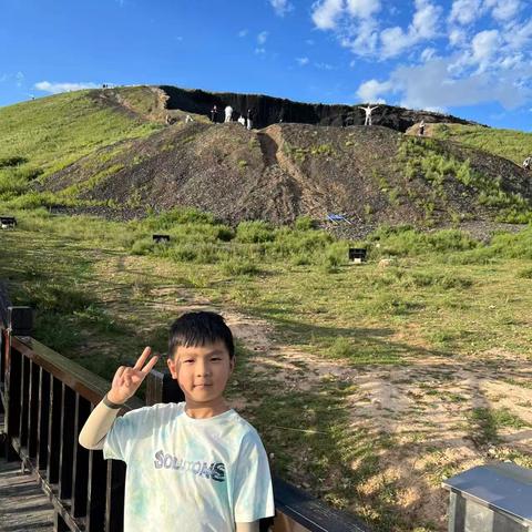 ［幸运星小画家］ ﻿新城美术创意班 胡天翊8岁 汇侨学校二（2）班