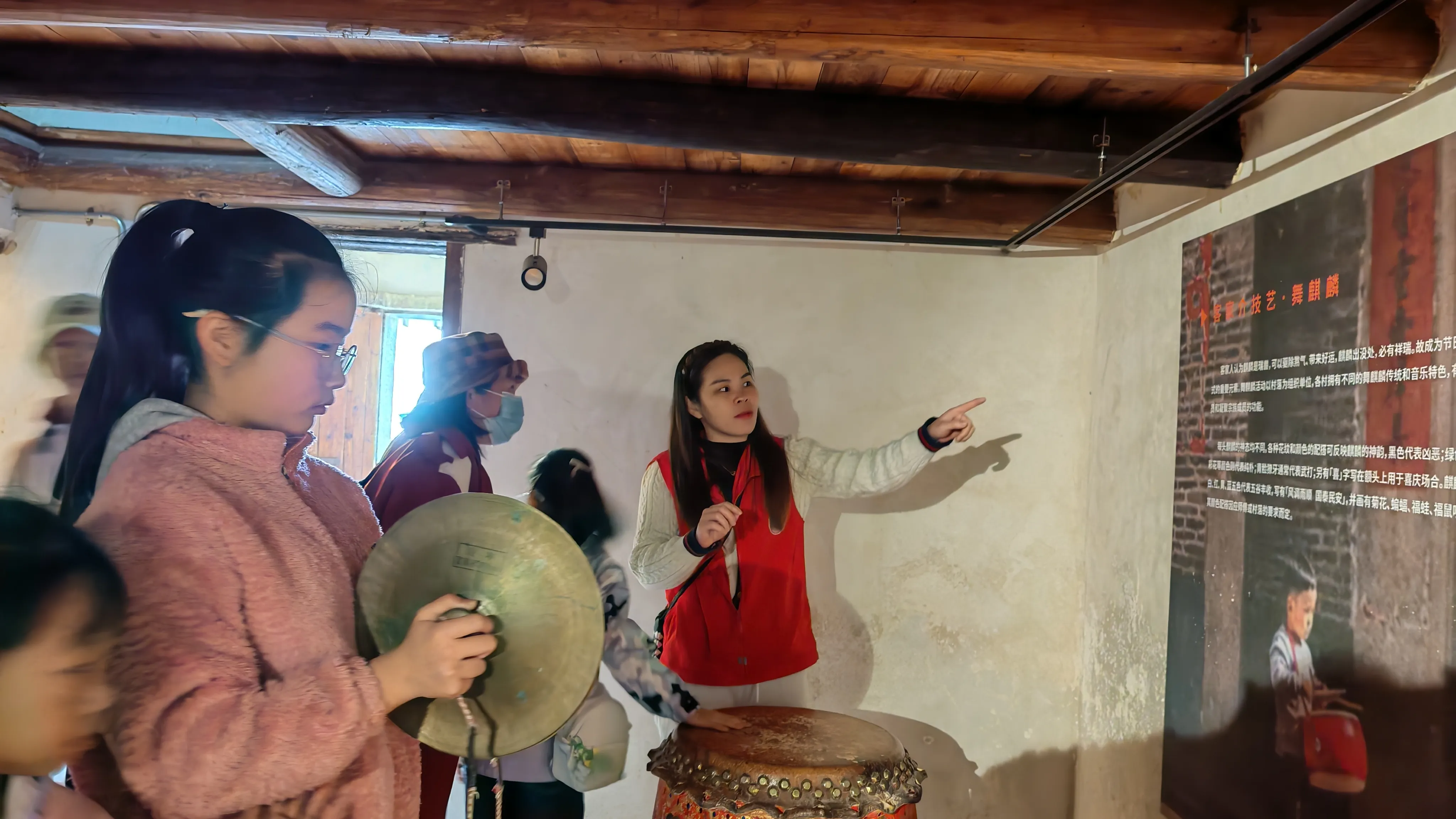 简篇-山海之约,幸福出发
——凤凰社区亲子研学活动圆满举行