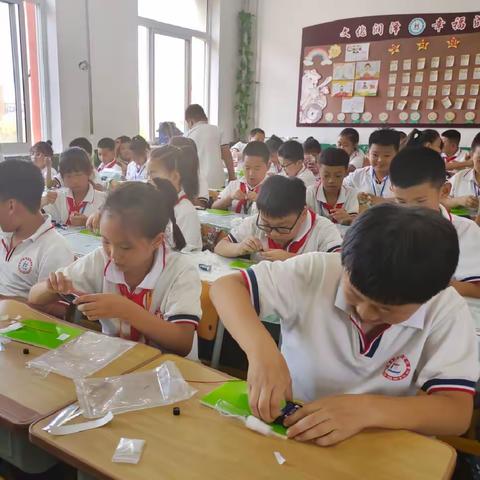 灯塔市文化小学  科技发明小制作