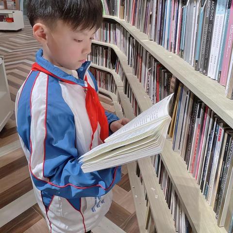 一路书香，快乐成长——第三实验小学五年级（9）班 施权炜