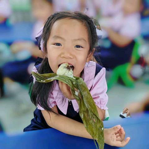 定远寨镇中心幼儿园端午节主题活动