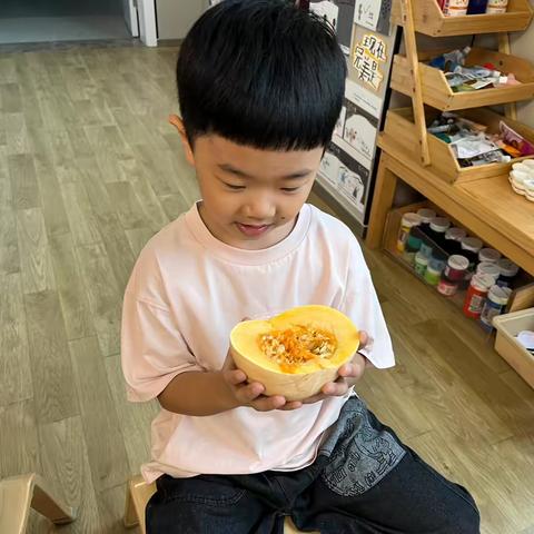 秋日美术活动：南瓜线描画