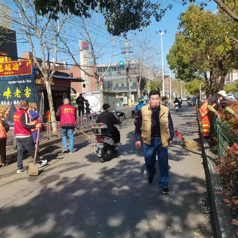 盘龙城开展清洁家园活动