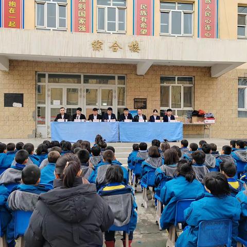 龙腾新岁，沐光而行——高昌区胜金乡艾夏学校2023-2024学年春季开学典礼暨百日誓师大会！