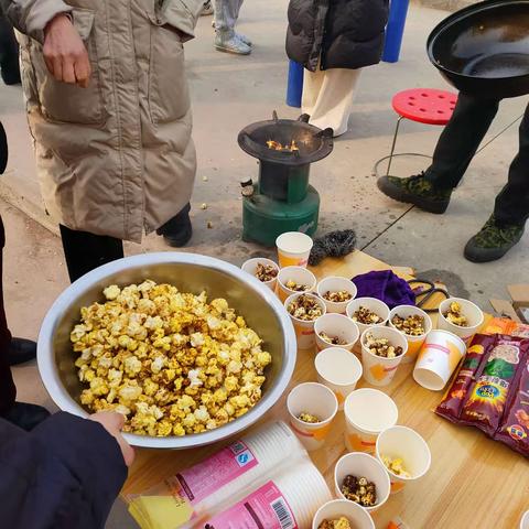 【复兴社区】财神送祝福，欢喜过大年