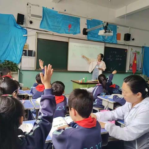 借教研之风 开教学繁花——二年级数学集体教研活动