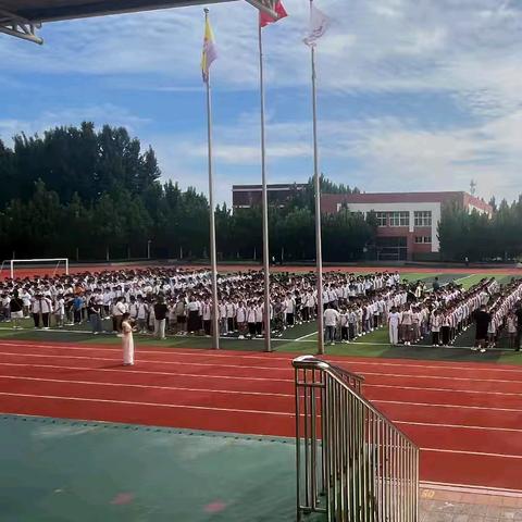 “防空记于心，演练践于行”泗水县洙泗小学北校区开展防空应急疏散演练