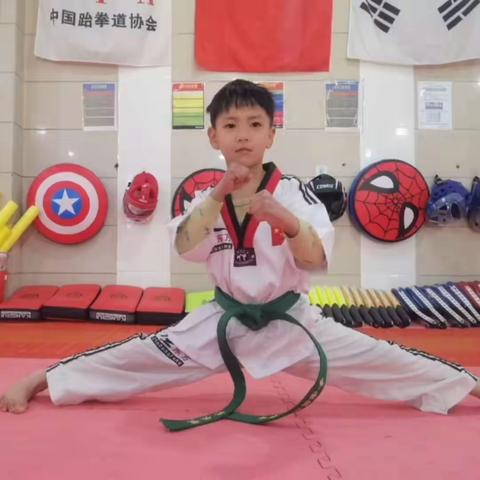 活力二（4） 七彩童年