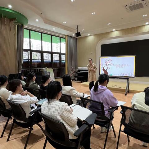 【教师培训】玩转电教 技术赋能——湾里一幼湖畔分园电教培训活动