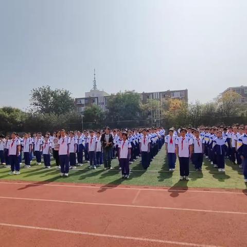 “喜迎建队日 	争做好队员” ‍——崇化中学临潼校区七年级建队仪式