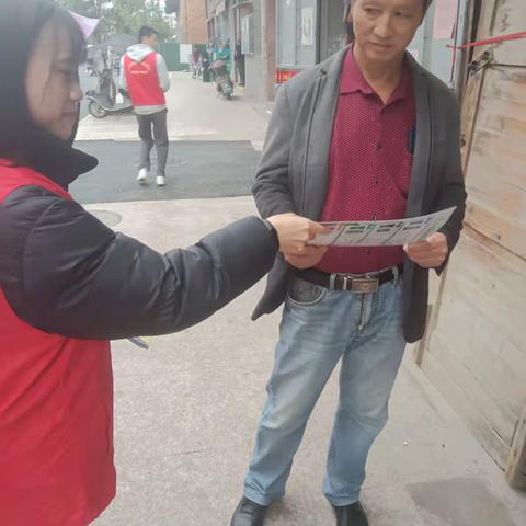 万家团圆迎新春，垃圾分类共践行