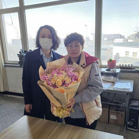 消保金融进企业，女神节港湾护航