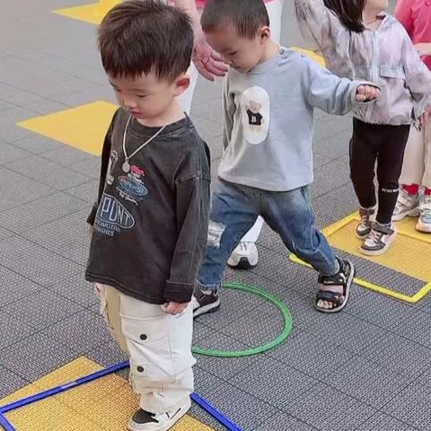 里宅中心幼儿园小一班12 13周的快乐日常