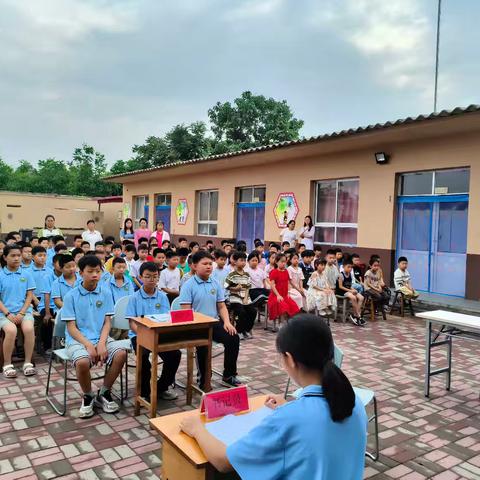 走进育才学校“校园法庭”——零距离观摩 沉浸式体验 让法治种子在校园生根发芽