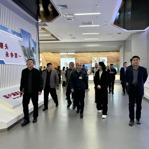 区人社局“走进重汽”沉浸式体验精准对接企业用工需求