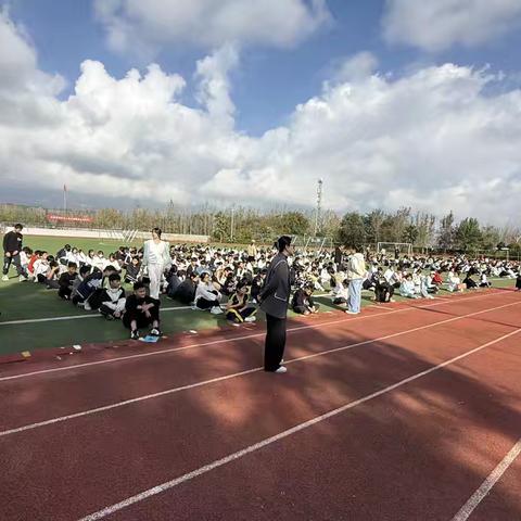 防震消防并重 师生安全同心 ——宜良八中成功举行应急疏散综合演练