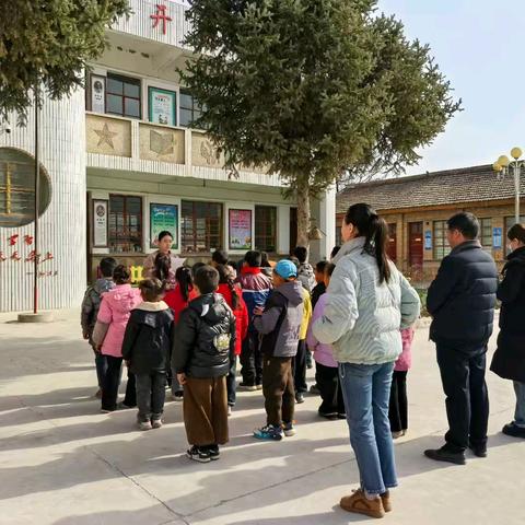 弘扬雷锋精神，争做文明少年——梁原学区教育集团分校付家沟初小开展学雷锋精神主题教育活动