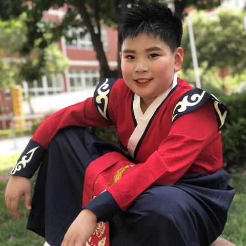 心中有爱 眼里有光 健康成长 ——写给孩子十岁成长礼的一封信