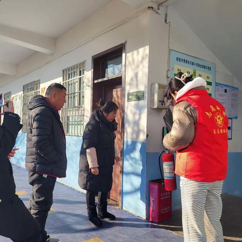 长乐路社区开展消防安全排查 筑牢校园安全防线