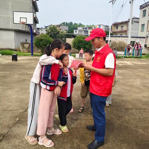 防溺水签名活动纪实