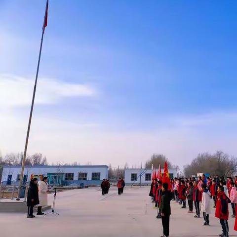 【七小·雷锋月】学习雷锋精神，树文明新风——和硕县第七小学举行“学雷锋月”志愿服务启动仪式