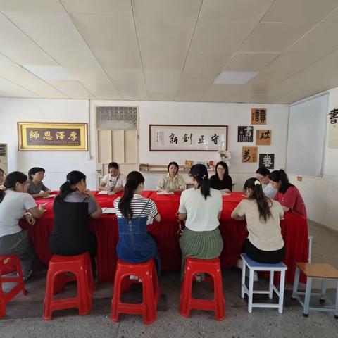 演练筑防线，遇“震”心不慌 ——坦洲镇十四村小学举行地震疏散演练活动