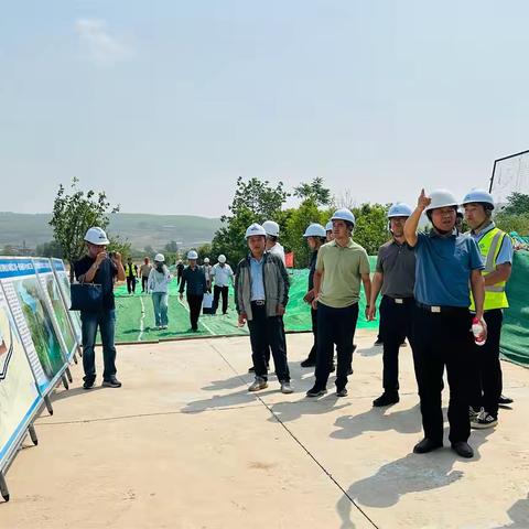 市水务局检查红旗水库溢洪道及下游河道综合治理工程质量安全管理工作