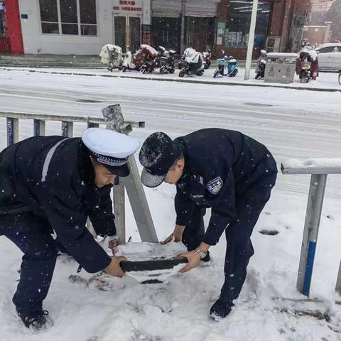 反诈三中队雪中执勤，守护平安