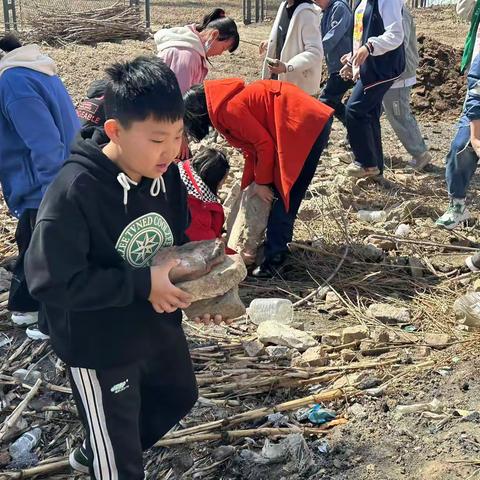 【提能力、转作风、抓落实—工作落实年】大同区林源小学“踏着铁人脚步走”主题劳动活动