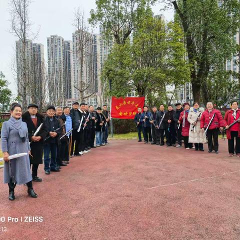 龙山老年大学奏响冬日欢歌