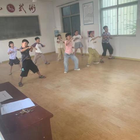 支部引领，武术强身，助力孩子茁壮成长！