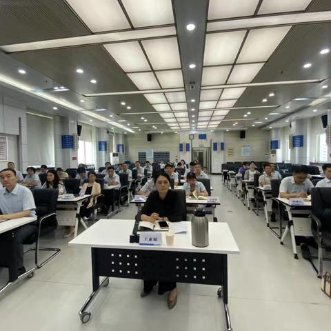 省分行信用卡业务部莅临金水支行开展“二次创业 讲好龙卡信用卡新故事”大宣讲活动