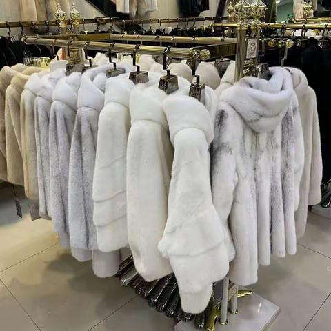 安庆市宜秀区 有没有本地上门回收旧貂皮大衣 常年高价上门回收二手貂皮大衣 回收旧皮草