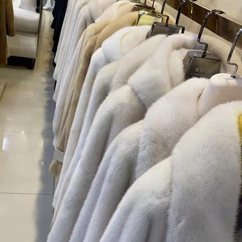 长春市德惠市高价回收旧皮草 常年上门回收二手貂皮大衣