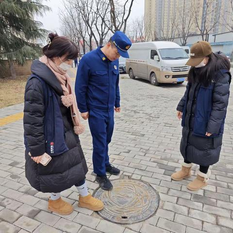 小小井盖大安全 排除隐患筑防线