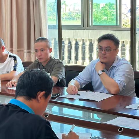 县税务局开展巩固拓展脱贫攻坚成果同乡村振兴有效衔接工作调研活动