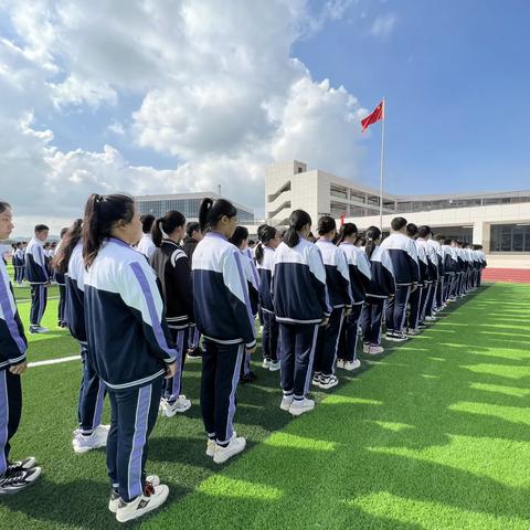 初一年级期中考试动员大会——昆一中空港学校