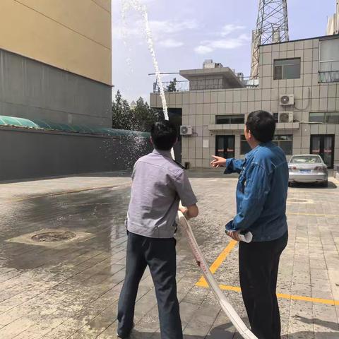 国网武威供电公司：试水消火栓 防火有保障