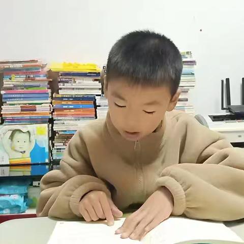 书香伴我行舞钢市第二小学二年级一班 ——探索读书的魅力