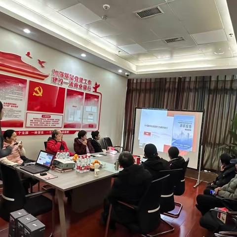 灯火暖人心 建行伴你行——心怡路支行举办手工夜灯客户沙龙活动