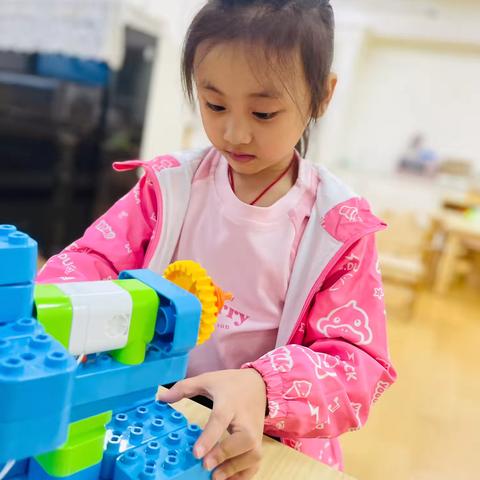 乐高机器人🤖：第九课时（旋转炮台）