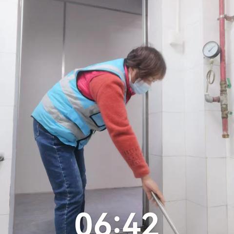【皓瑞清洁】碧岭市场公共卫生间，凤凰公馆公共卫生间工作简报