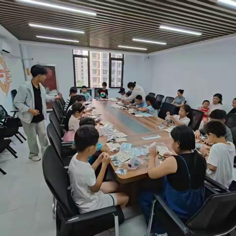 兴隆街道社区社会组织联合会开展科技教育进社区活动